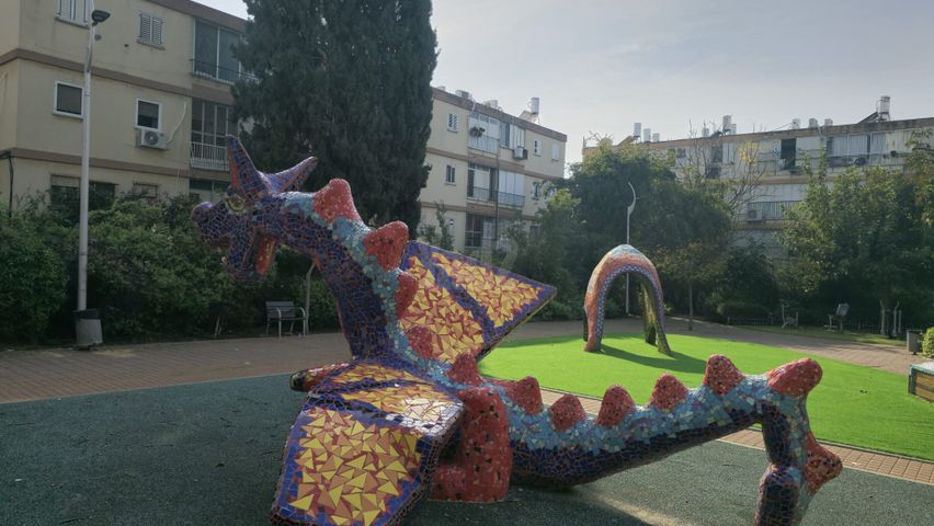 השומרון 13, שכונת אגרובנק, חולון (1)